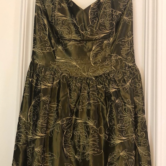 Beautiful evening gown with velvet bolero jacket. - Picture 5 of 6